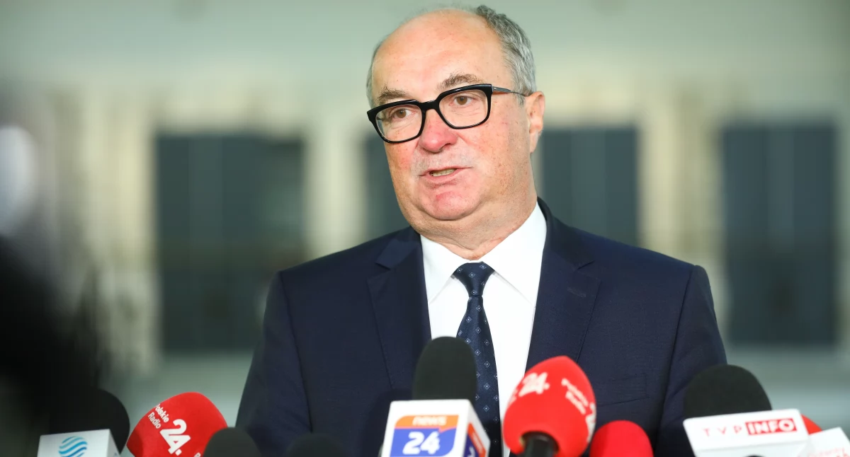 Prezydent spotka się ze służbami w sprawie Czarzastego?