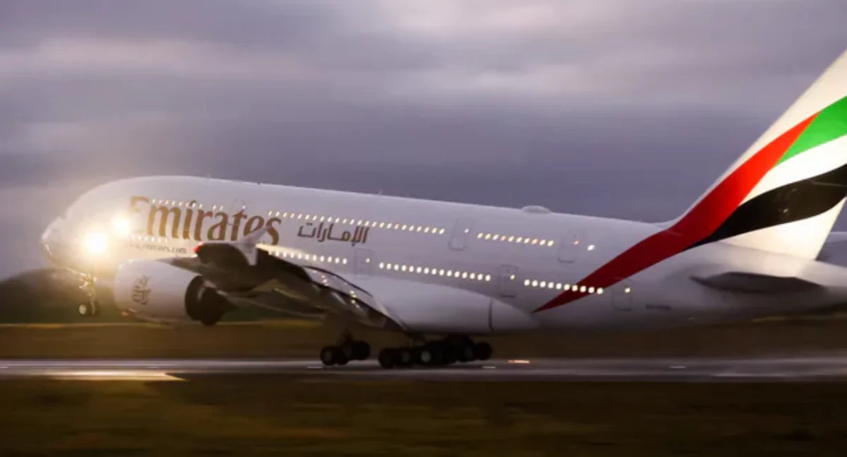 Emirates ponownie uruchomią część połączeń lotniczych