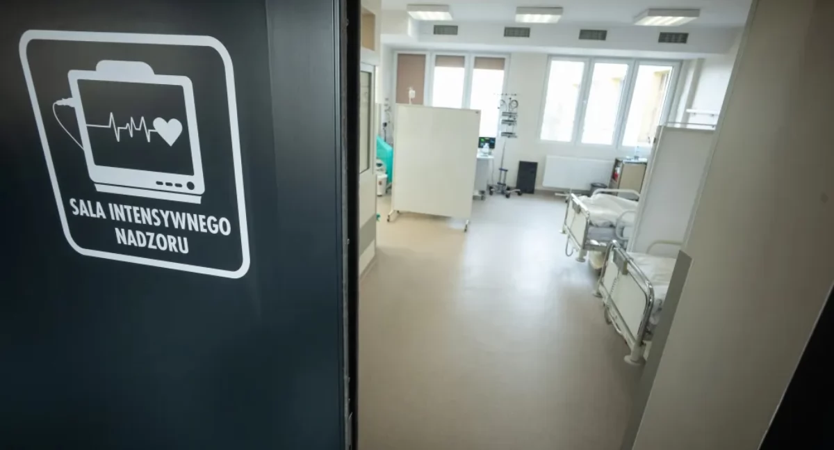 Szpitale powiatowe mówią „dość”. Protest przed resortem zdrowia