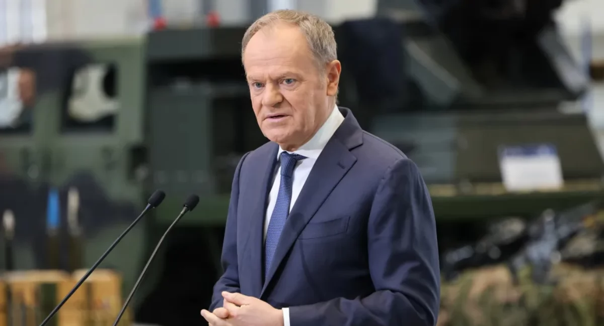 Czy Polacy powinni się martwić o paliwo? Premier odpowiada