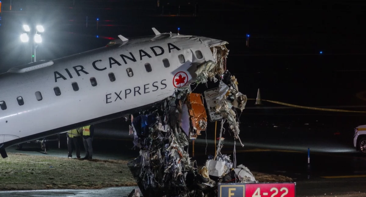 Tragiczny wypadek na lotnisku LaGuardia. Piloci zginęli. Są ranni strażacy