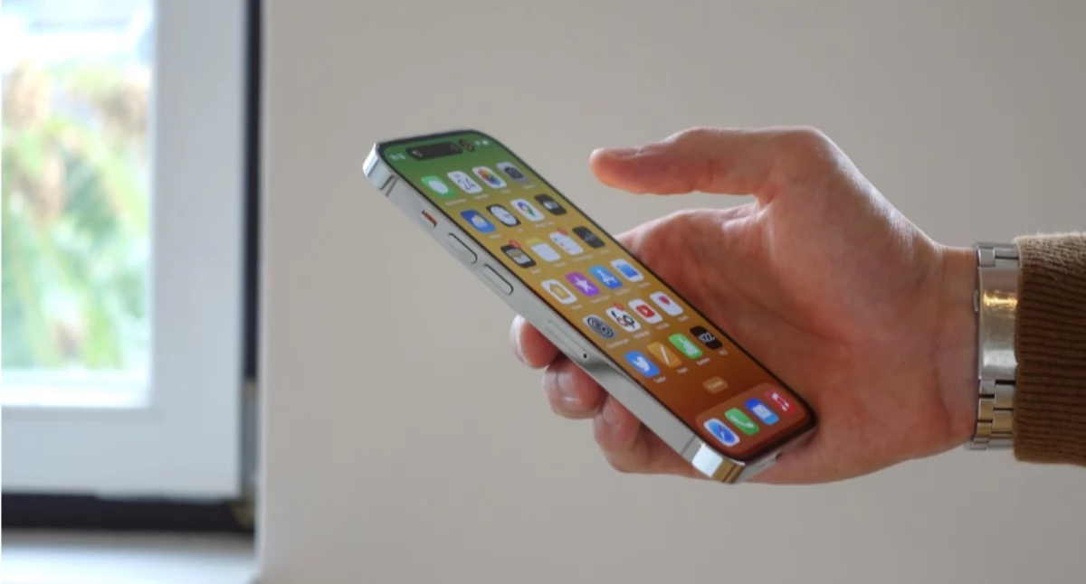 Niebezpieczna luka w iPhone’ach. Wystarczy jedno kliknięcie, by stracić wszystko