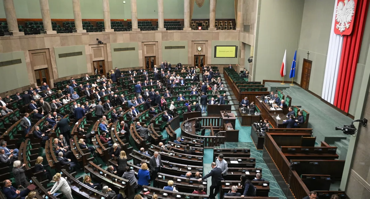 Ceny paliw doprowadziły do politycznego rozejmu?