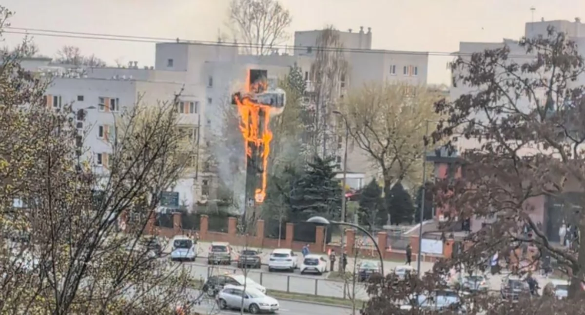 Spłonął krzyż na Mokotowie. Czy zostanie odbudowany?