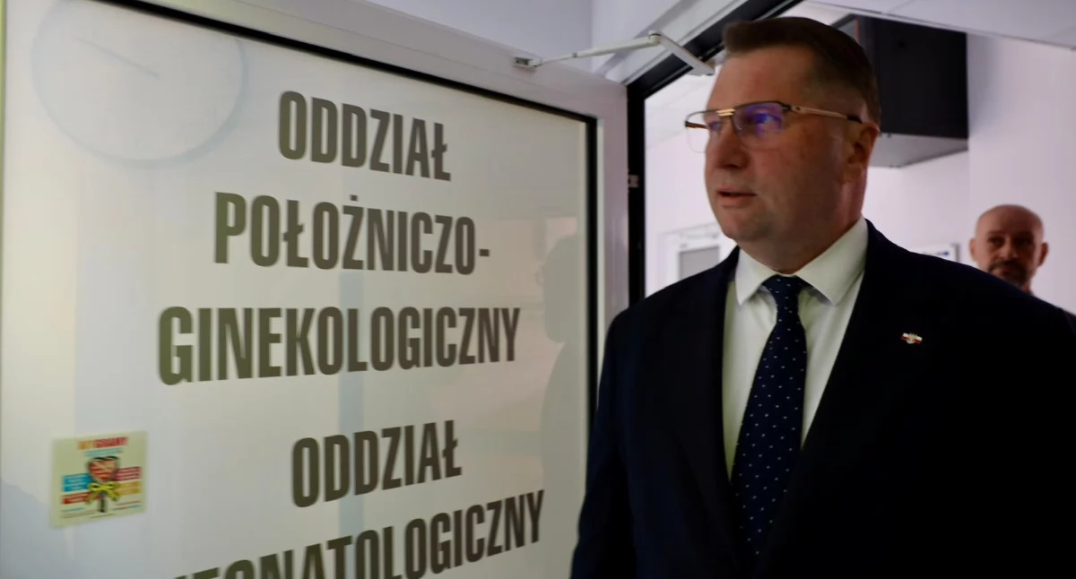 Czarnek ostro o cięciach w szpitalach