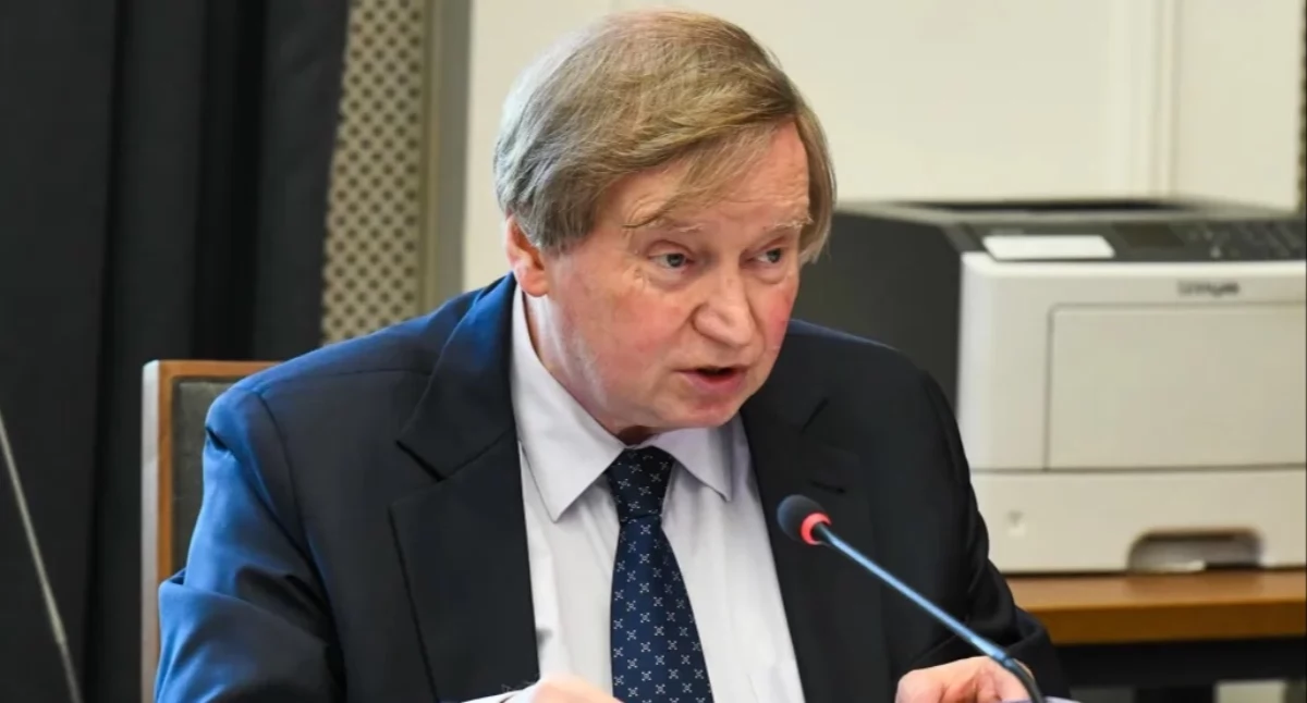 „Nieskuteczne”. Konstytucjonalista o ślubowaniu sędziów TK 