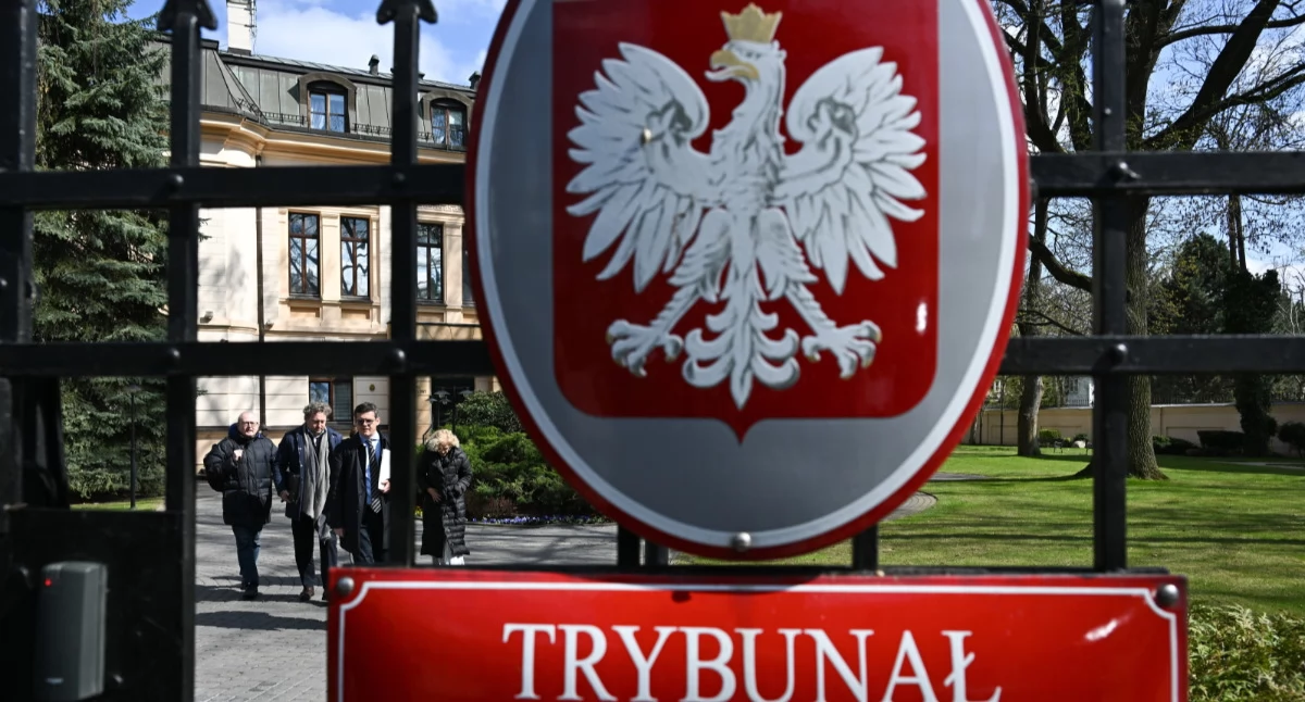 Ślubowanie czy polityczny teatr? 