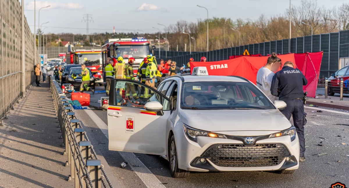 Trzecia ofiara tragedii w Łomiankach nie żyje. Ratownicy mówią o koszmarze