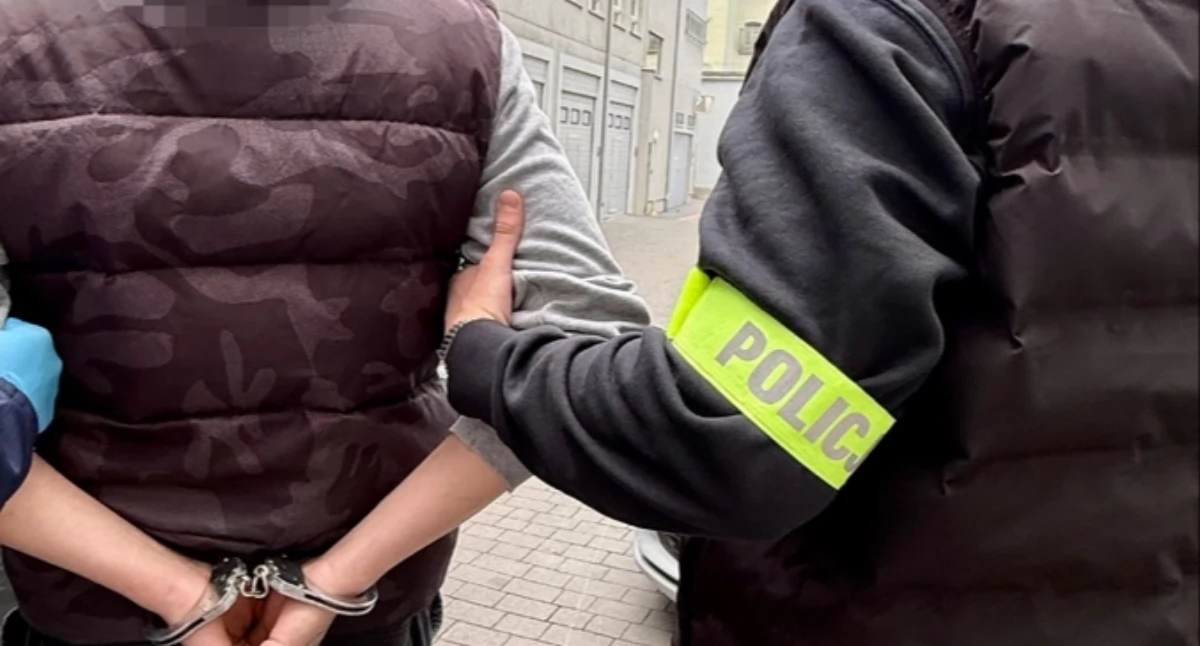 Romantyk z Gdańska. Znakiem drogowym wybił szyby w kwiatomacie