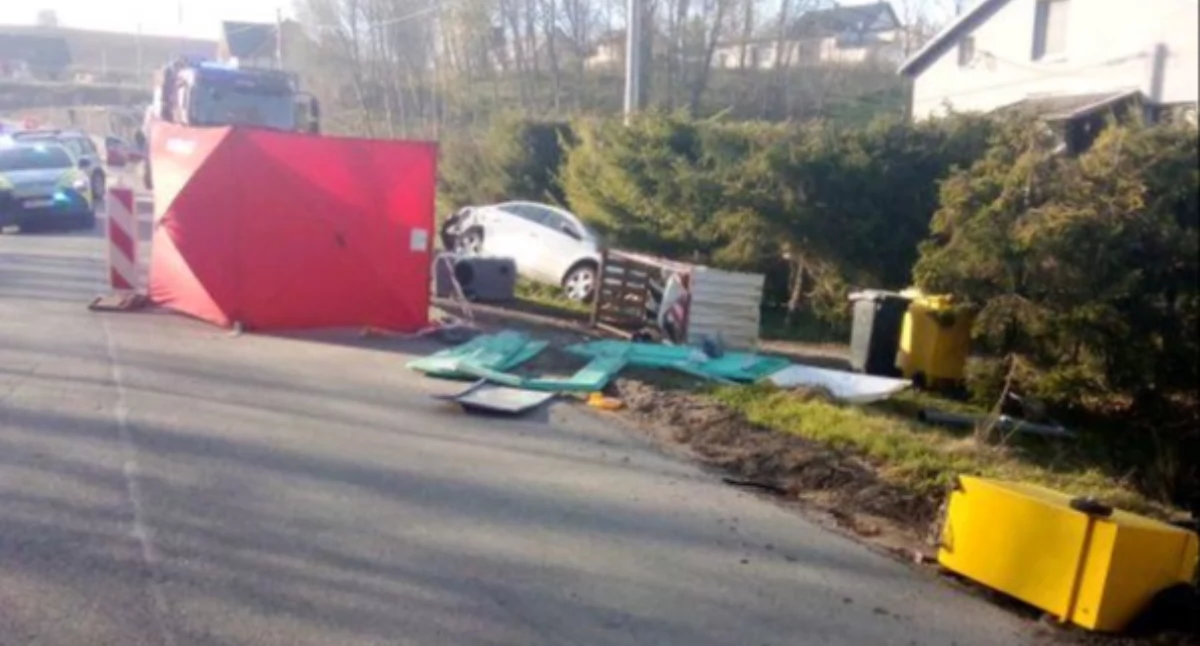 Śmierć na remontowanej drodze. Nie żyje 24-latka, operator walca drogowego stracił panowanie nad maszyną