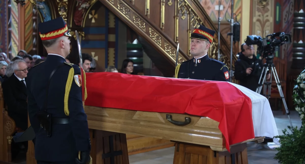 [ZDJĘCIA] Uroczystości pogrzebowe Łukasza Litewki