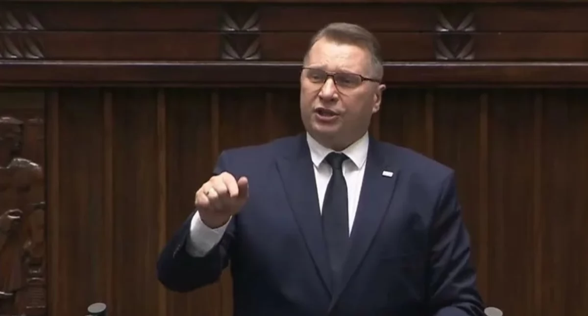 Czarnek o SAFE: to nielegalne [WIDEO]