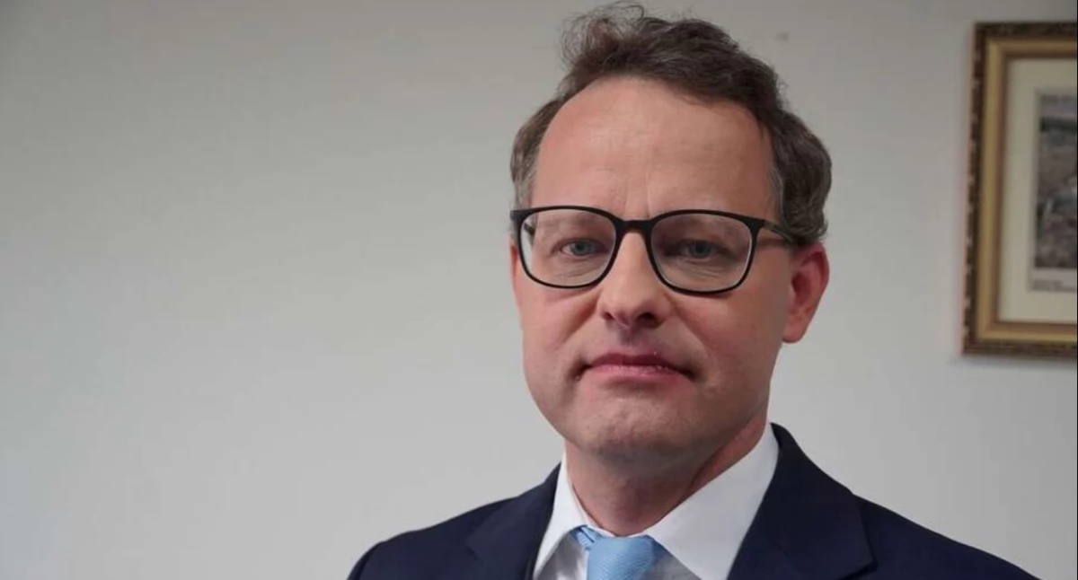 Romanowski zniknął z mediów. „Już nie ma go na Węgrzech”