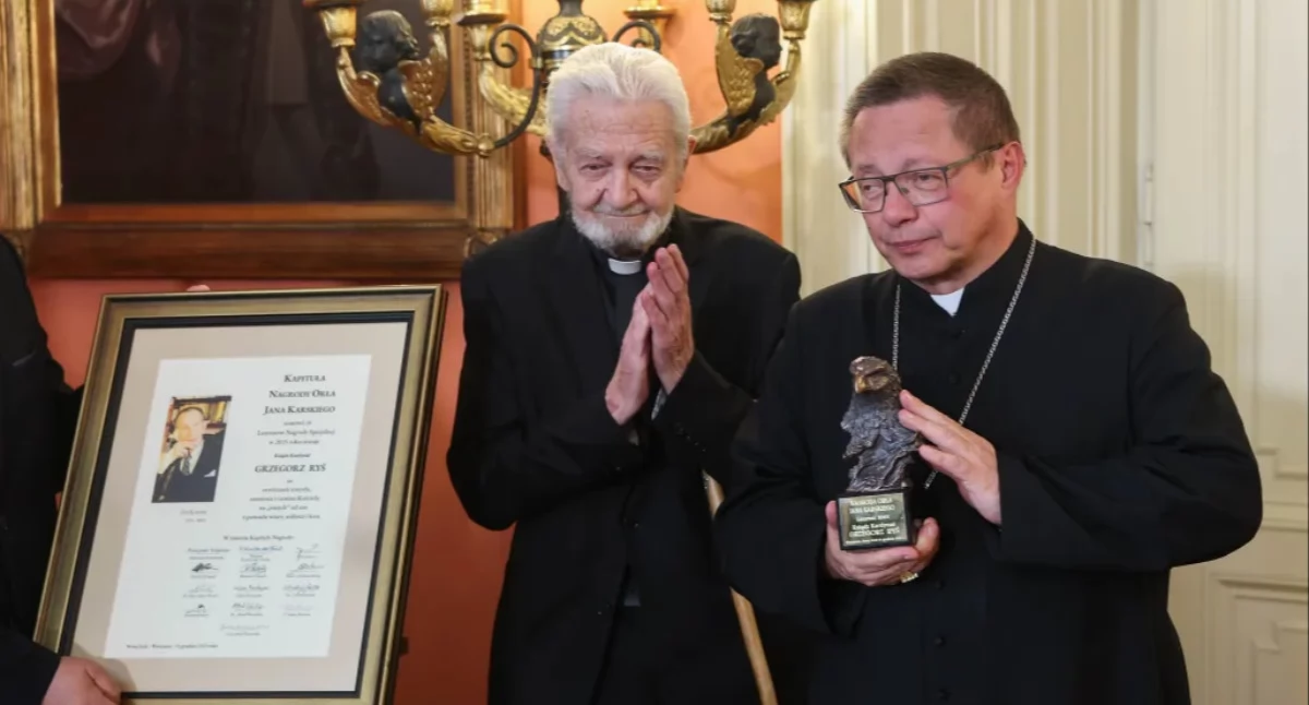 Kardynał Ryś nagrodzony za „otwieranie Kościoła”. Wierni pytają: a gdzie granice?