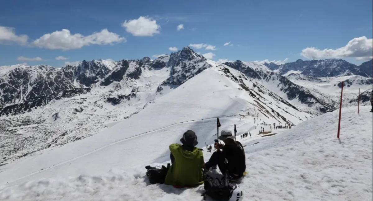 Śnieg wrócił w Tatry. Na Kasprowym Wierchu nawet -7 stopni