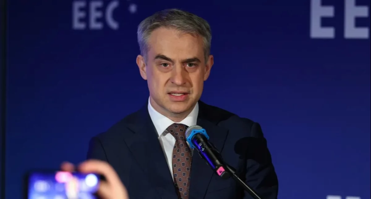 „Równoległy front”. Rząd ostrzega przed falą cyberataków i dezinformacji