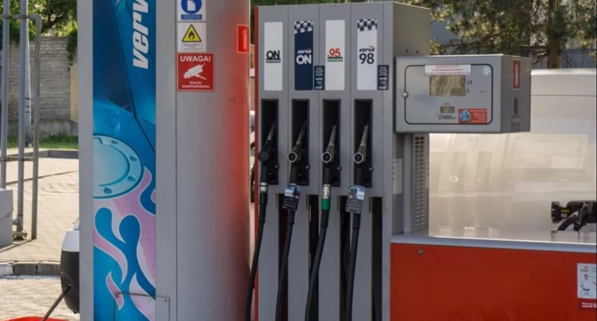 Kierowcy poznali nowe ceny paliw. Są zmiany na stacjach