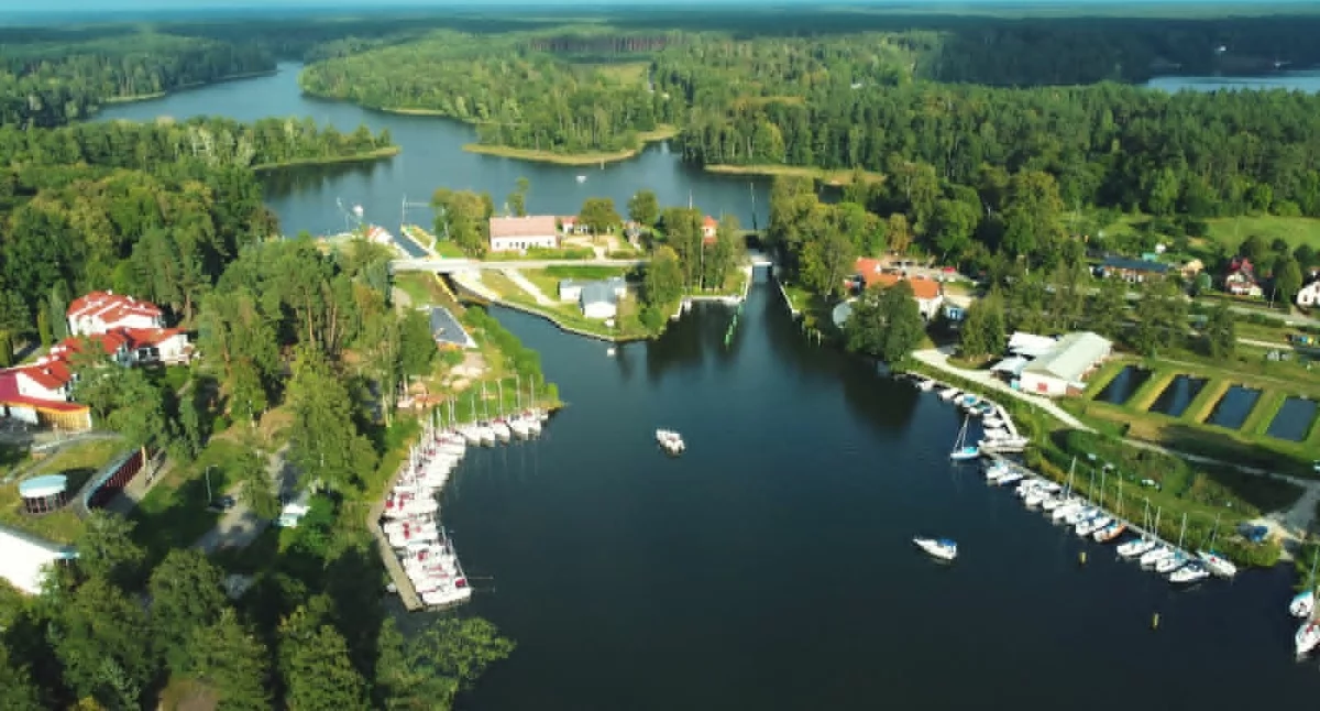 Mazury z lotu ptaka. Tu historia żeglugi spotyka się z naturą