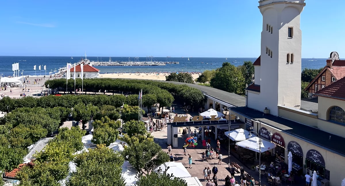 Sopot mówi „stop golasom”. Kampania przynosi efekty