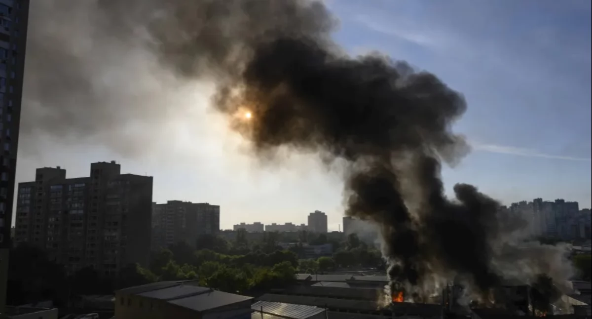 Zmasowany atak Rosji na Ukrainę. Rakiety i ponad 200 dronów uderzyły w cywilów