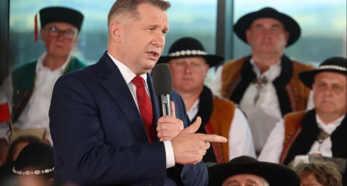 Burza po słowach o UPA. Czarnek żąda dymisji całego rządu