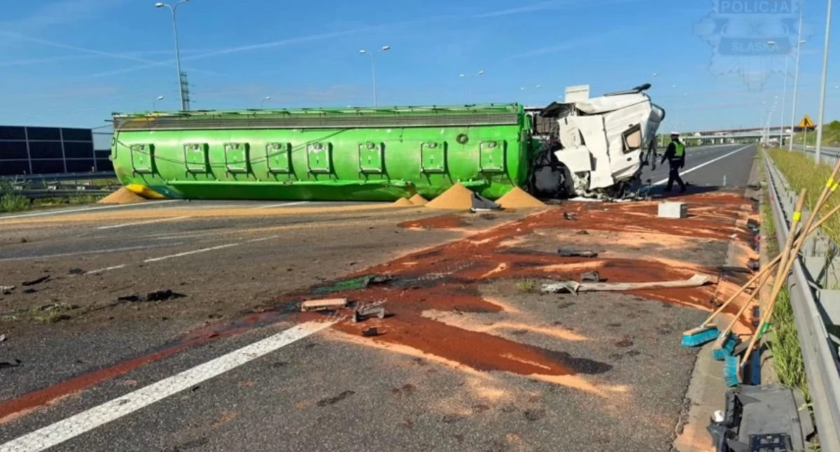 Ciężarówka przewróciła się na A4. Autostrada zablokowana