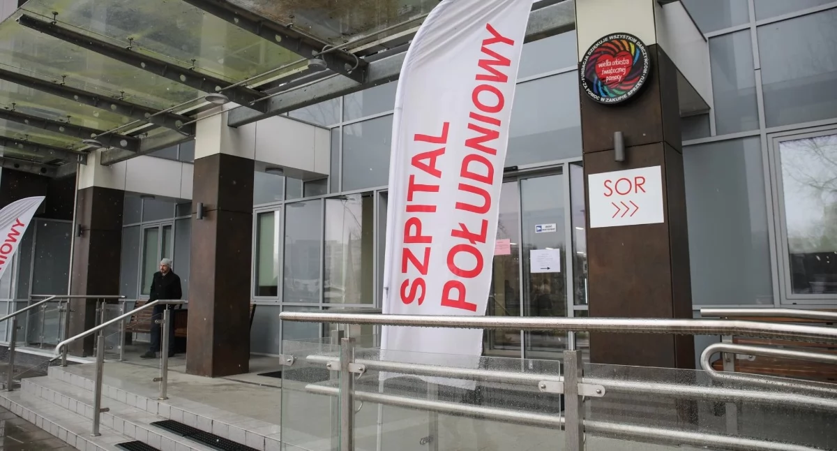 Polityczna przepychanka o salon VIP w szpitalu
