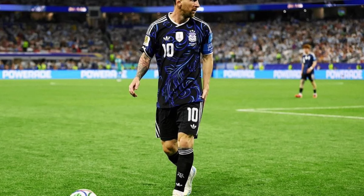 Messi ucieka rywalom