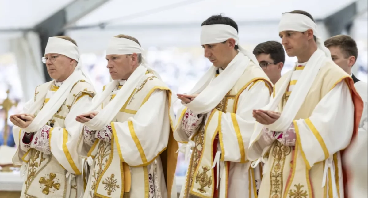 Otwarty bunt przeciw papieżowi. Lefebryści bez zgody wyświęcili czterech biskupów