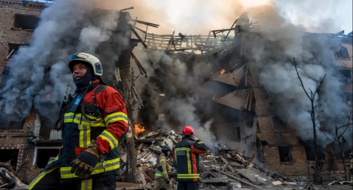 Kolejny zmasowany atak Rosji na Kijów. Są ofiary i ranni