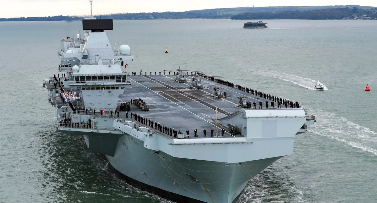 Rosyjski Tu-142 nad brytyjskim lotniskowcem. Jest reakcja Londynu