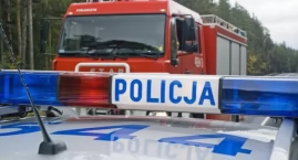 Karetka z pacjentem zderzyła się z Toyotą. Cztery os&hellip;