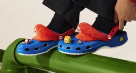 Super Mario trafia na Crocsy