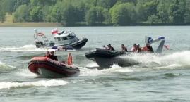 [WIDEO] O krok od tragedii. Kobieta wypadła z motorówki