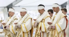 Lefebryści rzucili wyzwanie papieżowi. Wyświęcili bi&hellip;
