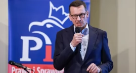 Morawiecki przerywa milczenie. „Tutaj jest moje miejsce”