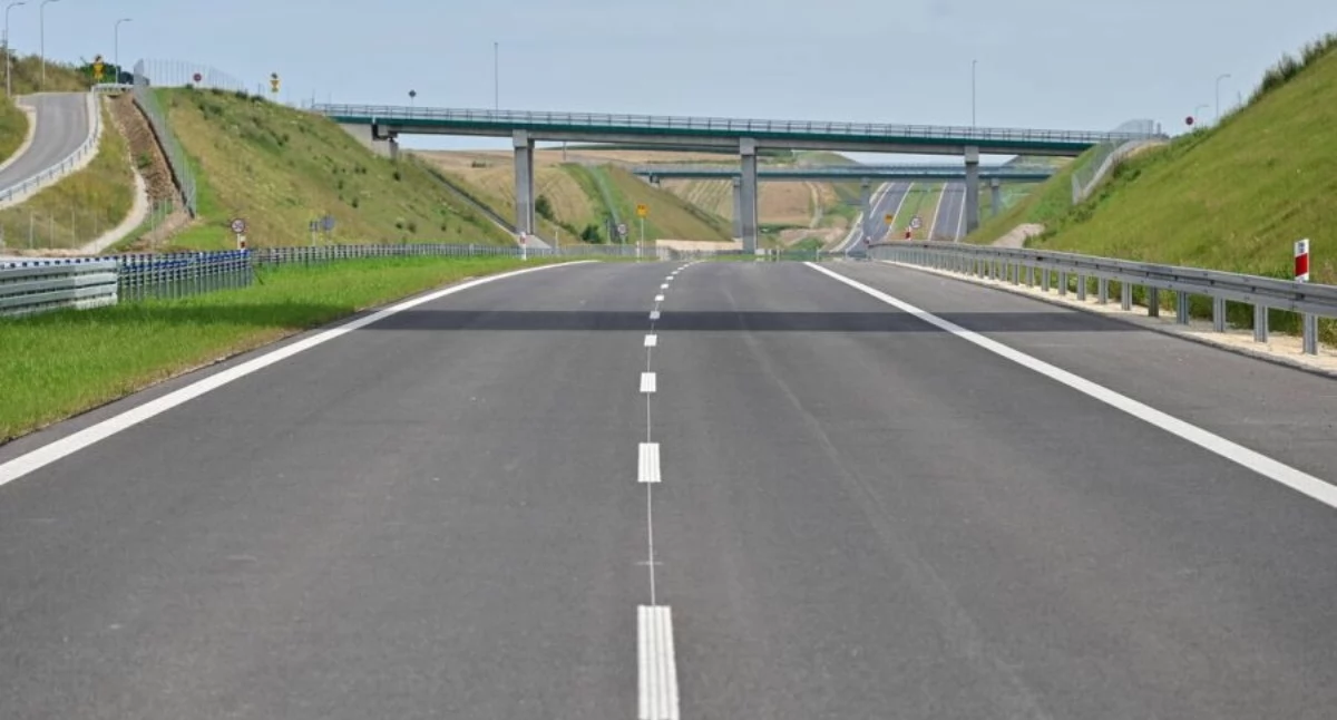 Rząd planuje rozszerzyć wsparcie dla budowy dróg. Kogo obejmą zmiany? 
