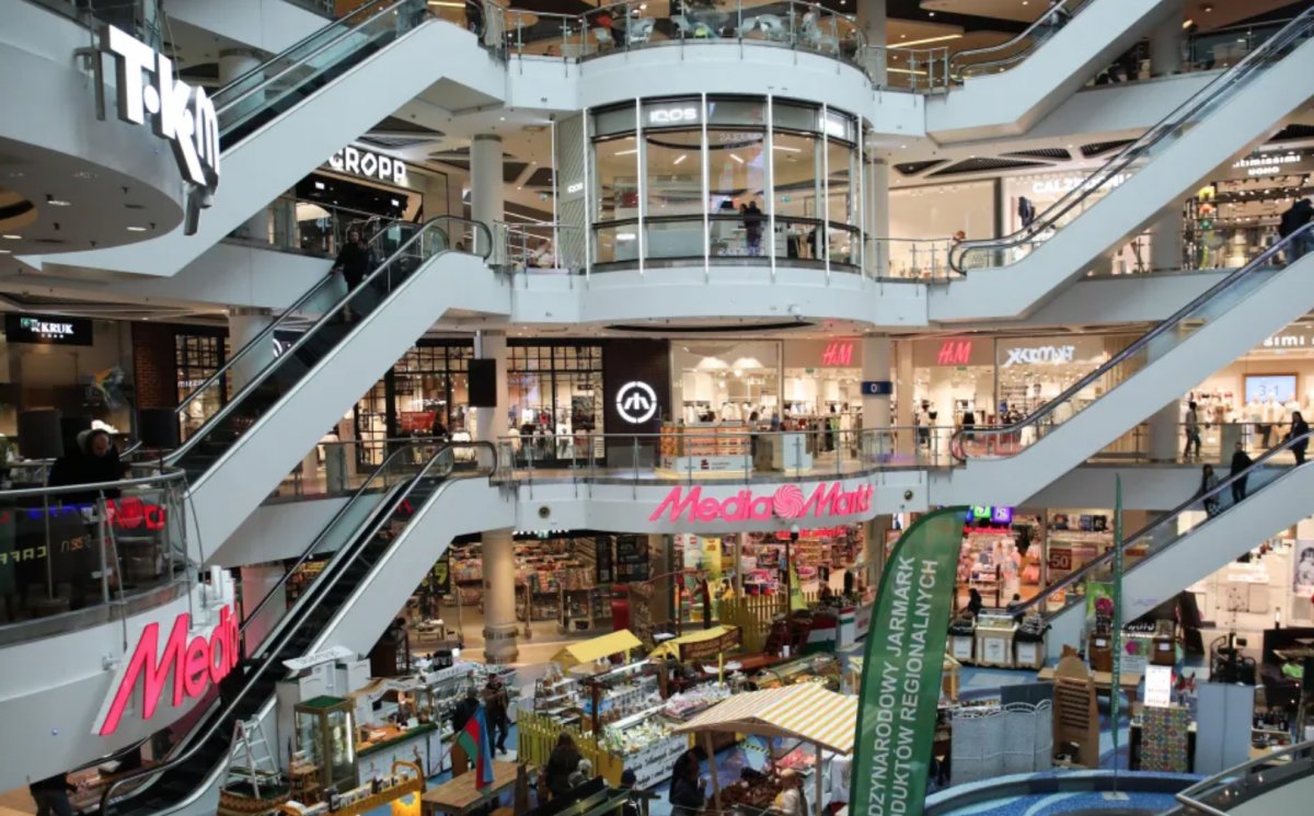 Wielkie zmiany na warszawskim rynku galerii handlowych: zamknięcia, nowości i parki handlowe na horyzoncie
