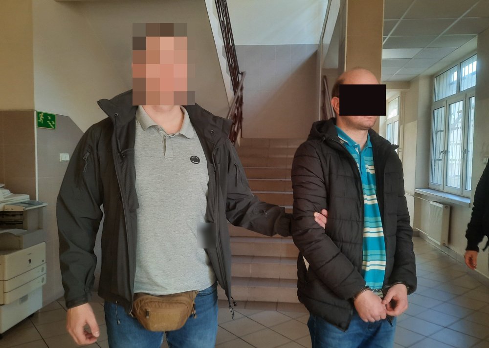 Alarm bombowy w Warszawie. Sprawca zatrzymany i deportowany