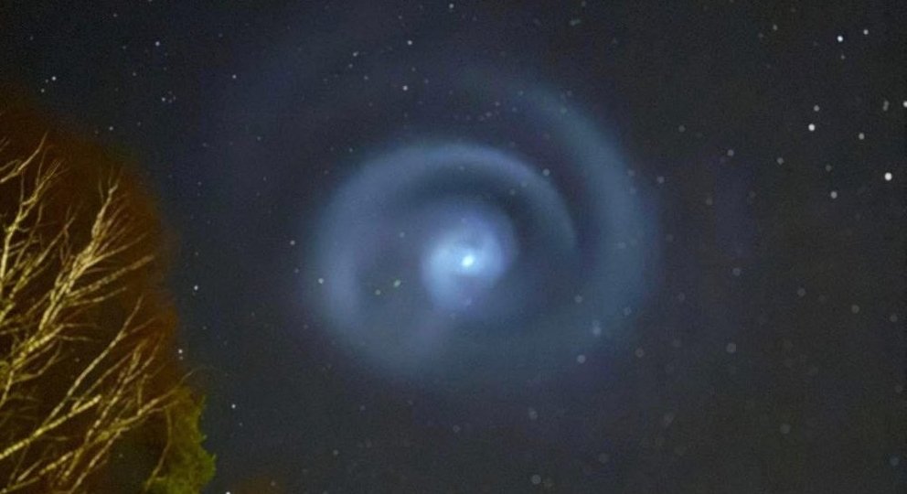 Kosmiczne zagrożenia? Falcon 9 wypuszcza paliwo nad Polską!