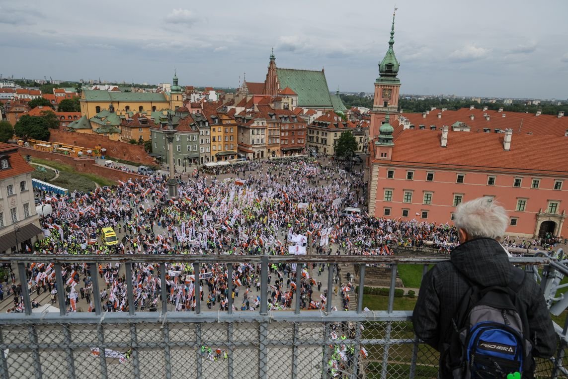 W niedzielę utrudnienia w ruchu związane z dwoma przemarszami