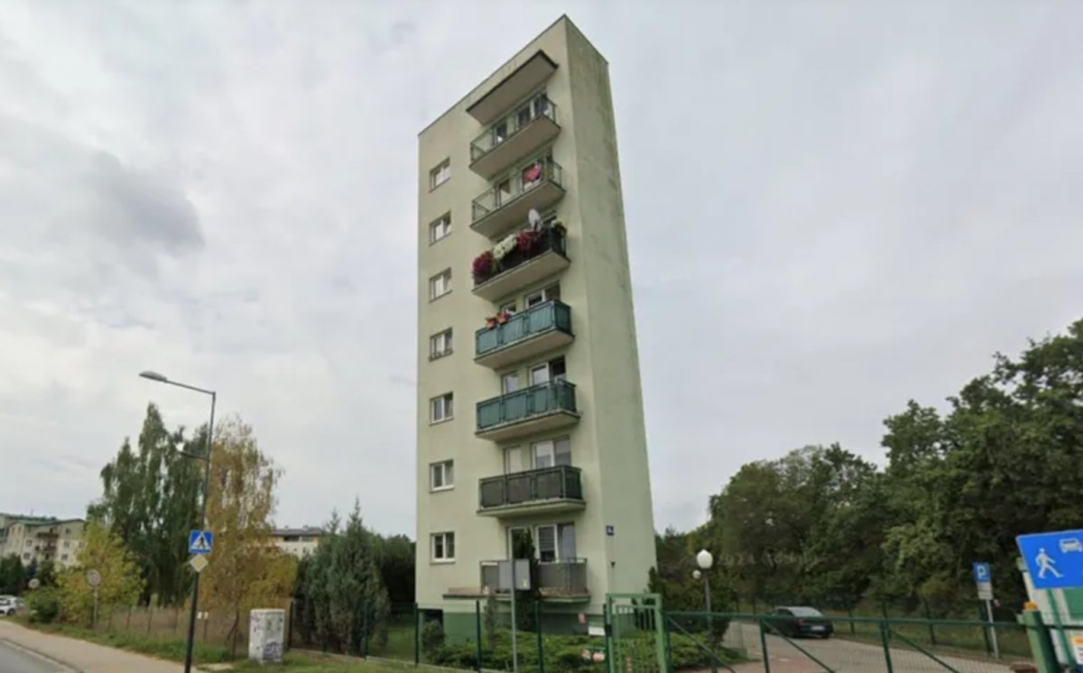 Najwęższy blok w Warszawie?