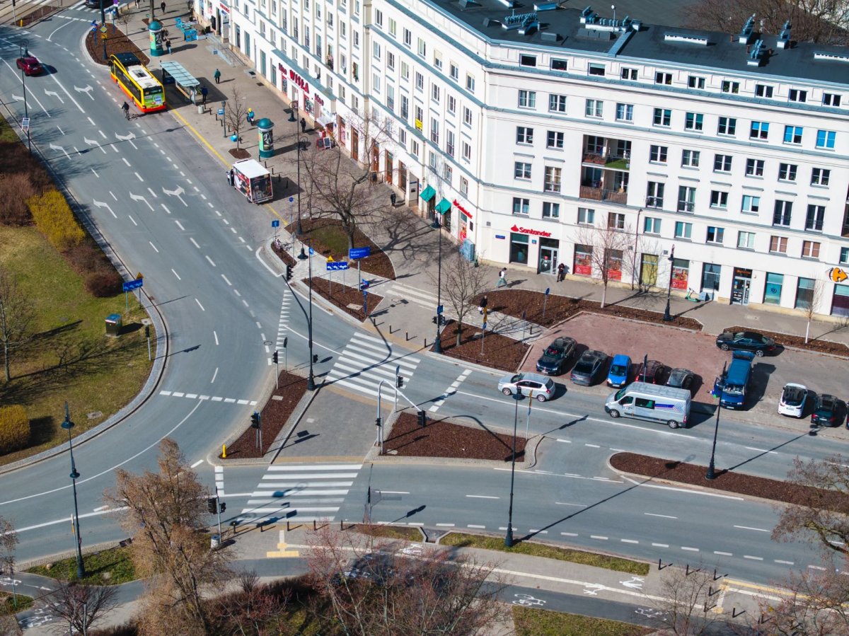 Pasy, przepisy, ostrożność – Warszawa promuje bezpieczny ruch drogowy
