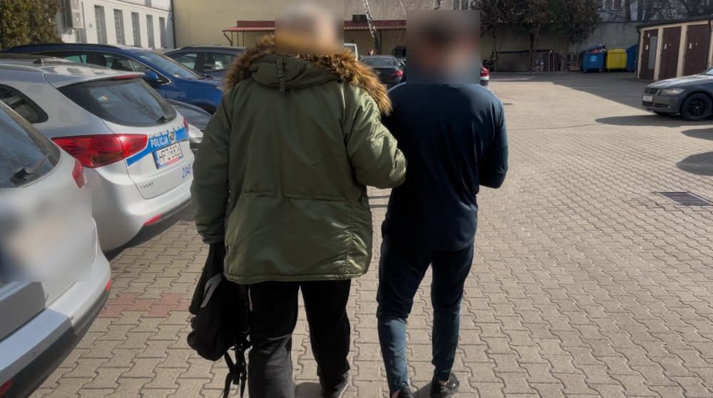 Mokotowscy kryminalni rozpracowali oszusta „na legendę” – wyłudził ponad 230 tys. zł