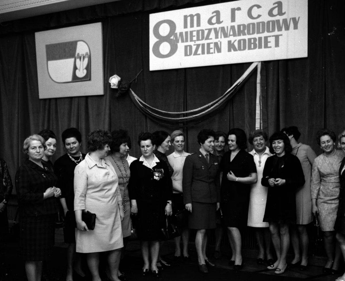 Dzień Kobiet w Polsce – historia święta, które przetrwało pokolenia
