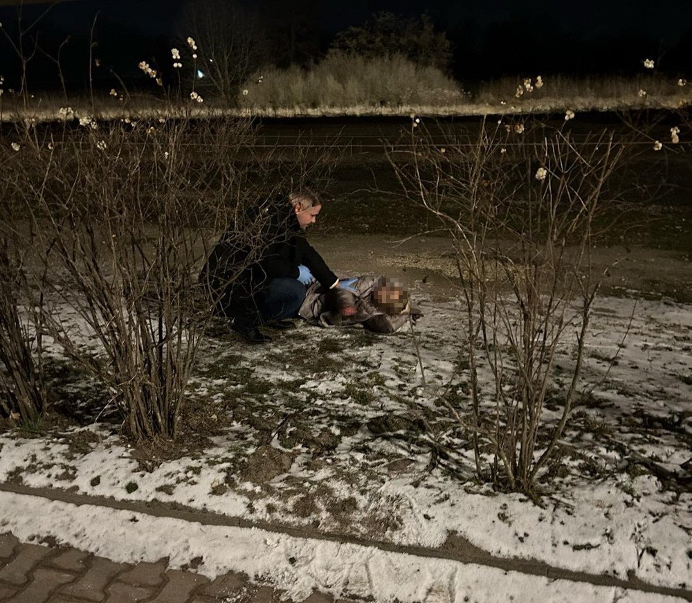 Zareagowali błyskawicznie – policjanci po służbie wsparli ranną