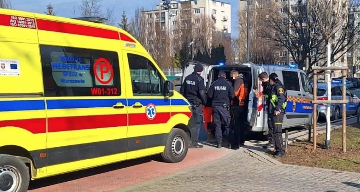 Zamaskowany napastnik zaatakował ekspedientkę i uciekł autobusem