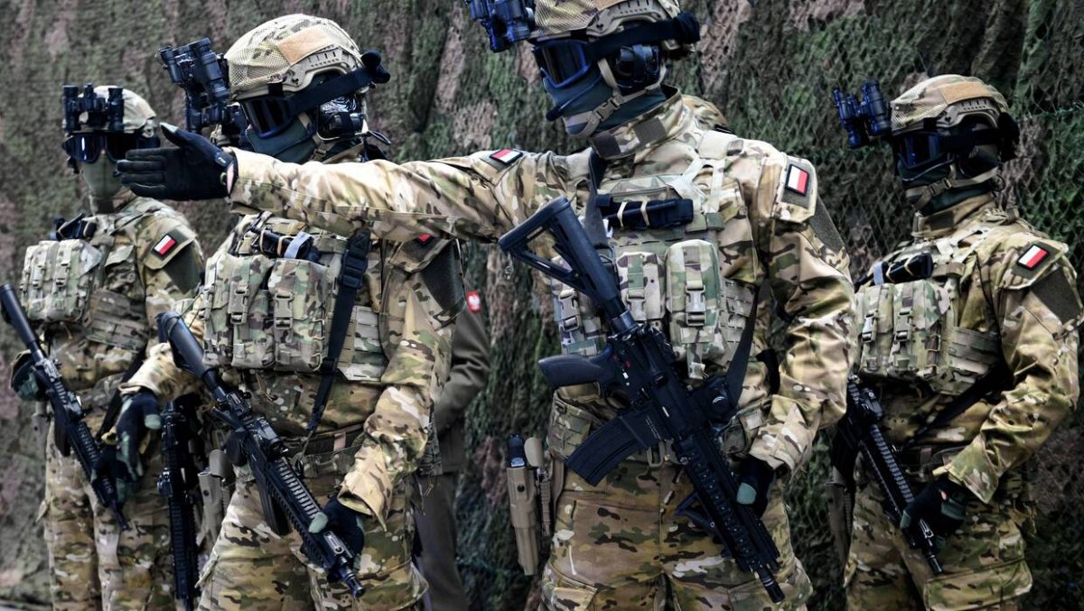 Warszawa Włochy: GROM przygotowuje się do akcji