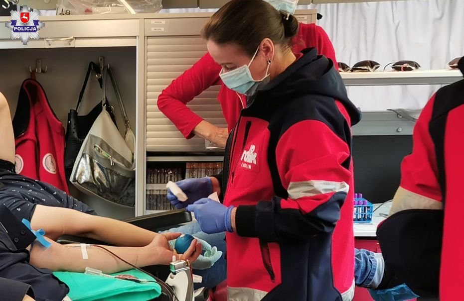 Potrącenie 14-latki w okolicy szkoły; dziewczynka zmarła w szpitalu