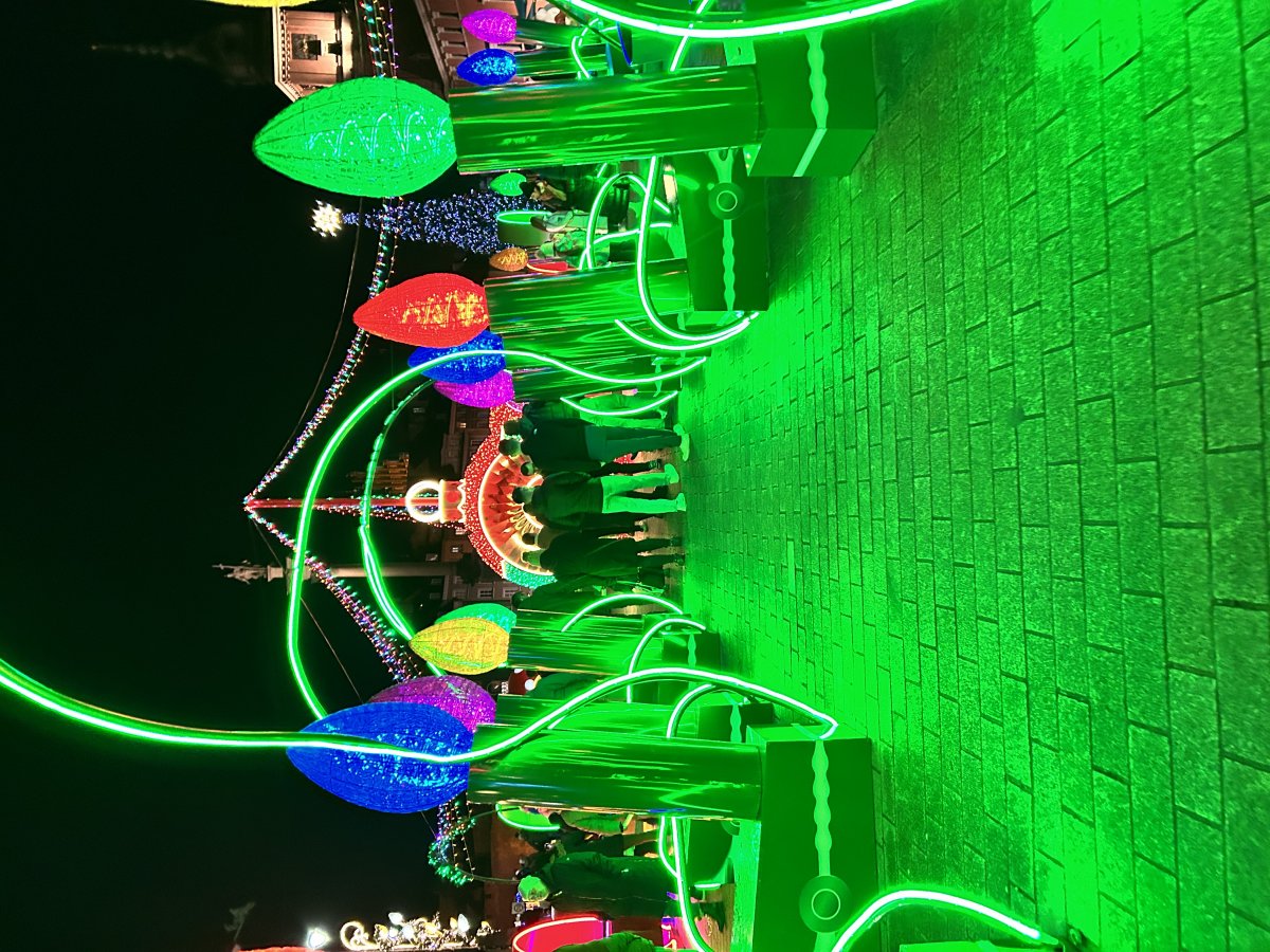 Ostatnie dni świątecznej iluminacji w Warszawie